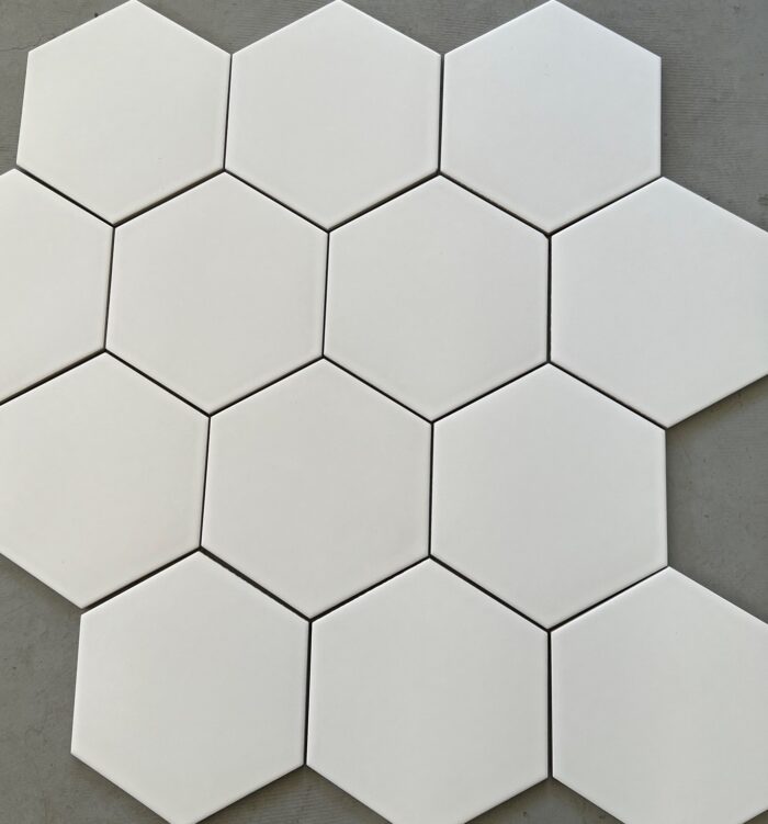 Hexagon White Matt 200x230