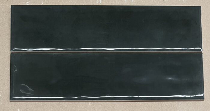 Ripple Jade Black Gloss 300x75